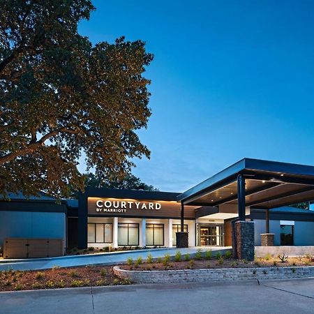 Courtyard By Marriott Dallas Richardson At Spring Valley Exterior foto