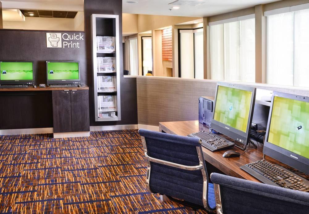 Courtyard By Marriott Dallas Richardson At Spring Valley Exterior foto