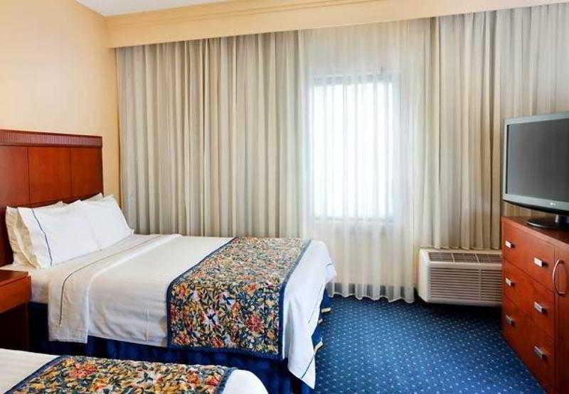 Courtyard By Marriott Dallas Richardson At Spring Valley Quarto foto